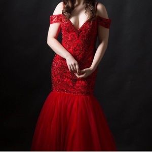Sherri Hill Red Prom Dress